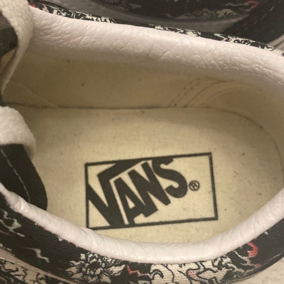 Genuine Vans Old Skool Black and White Flash Skull  Women’s 7. 5 Men’s 6.0 - Picture 14 of 14